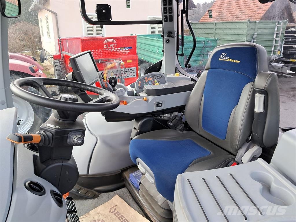 New Holland T7.270 Auto Command SideWinder II (Stage V) Traktorok