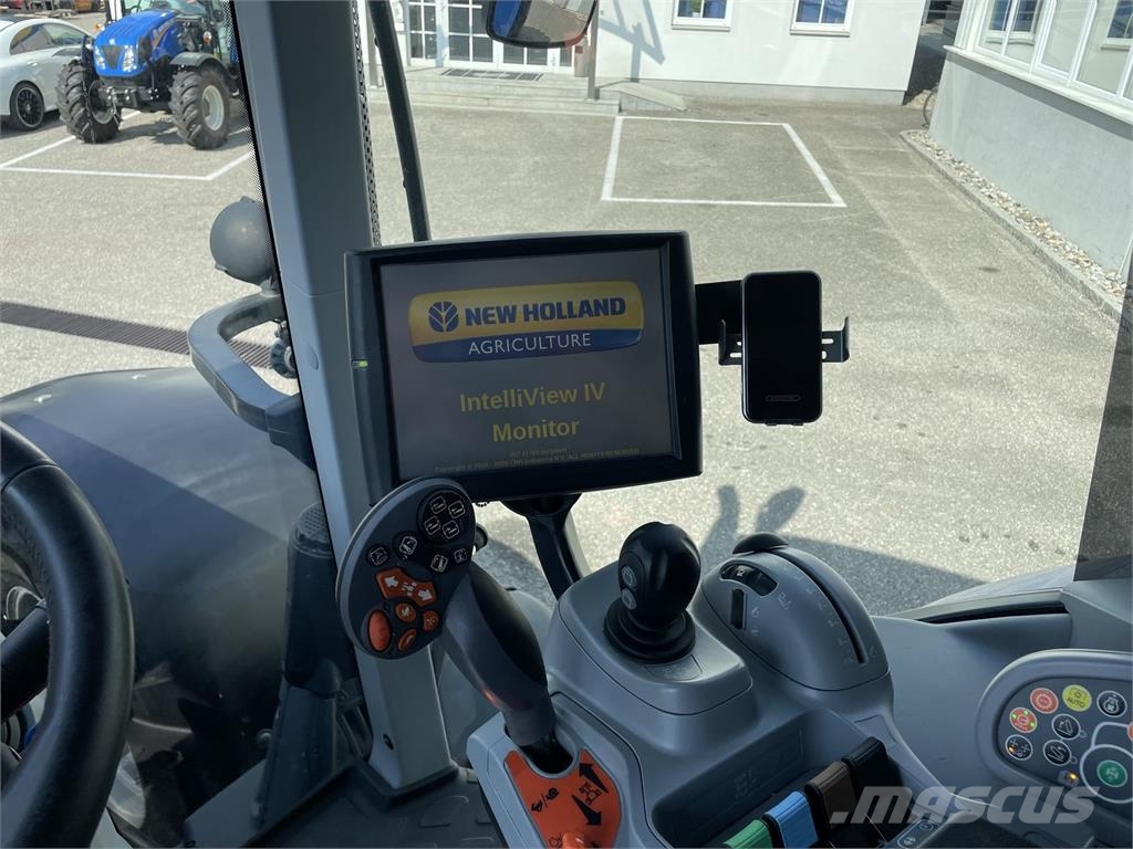 New Holland T7.270 Auto Command SideWinder II (Stage V) Traktory