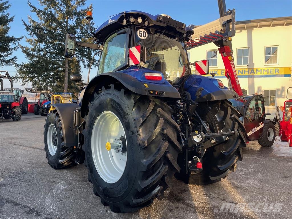 New Holland T7.270 PLM Auto Command Traktory