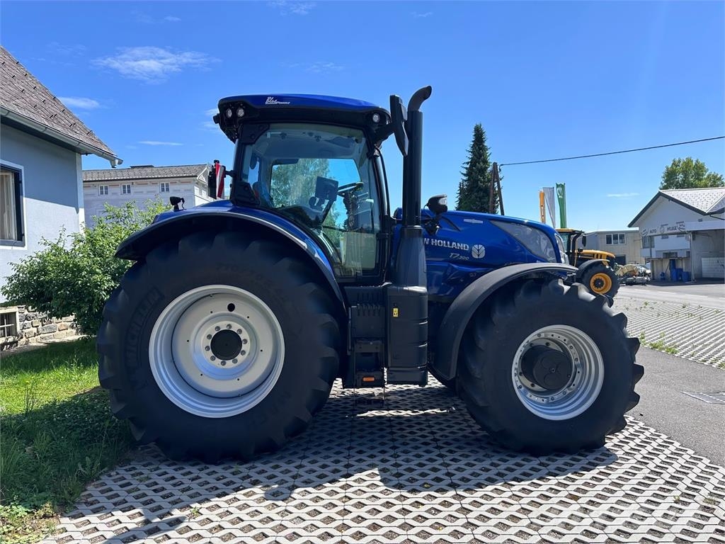 New Holland T7.300 PLM Auto Command Traktory
