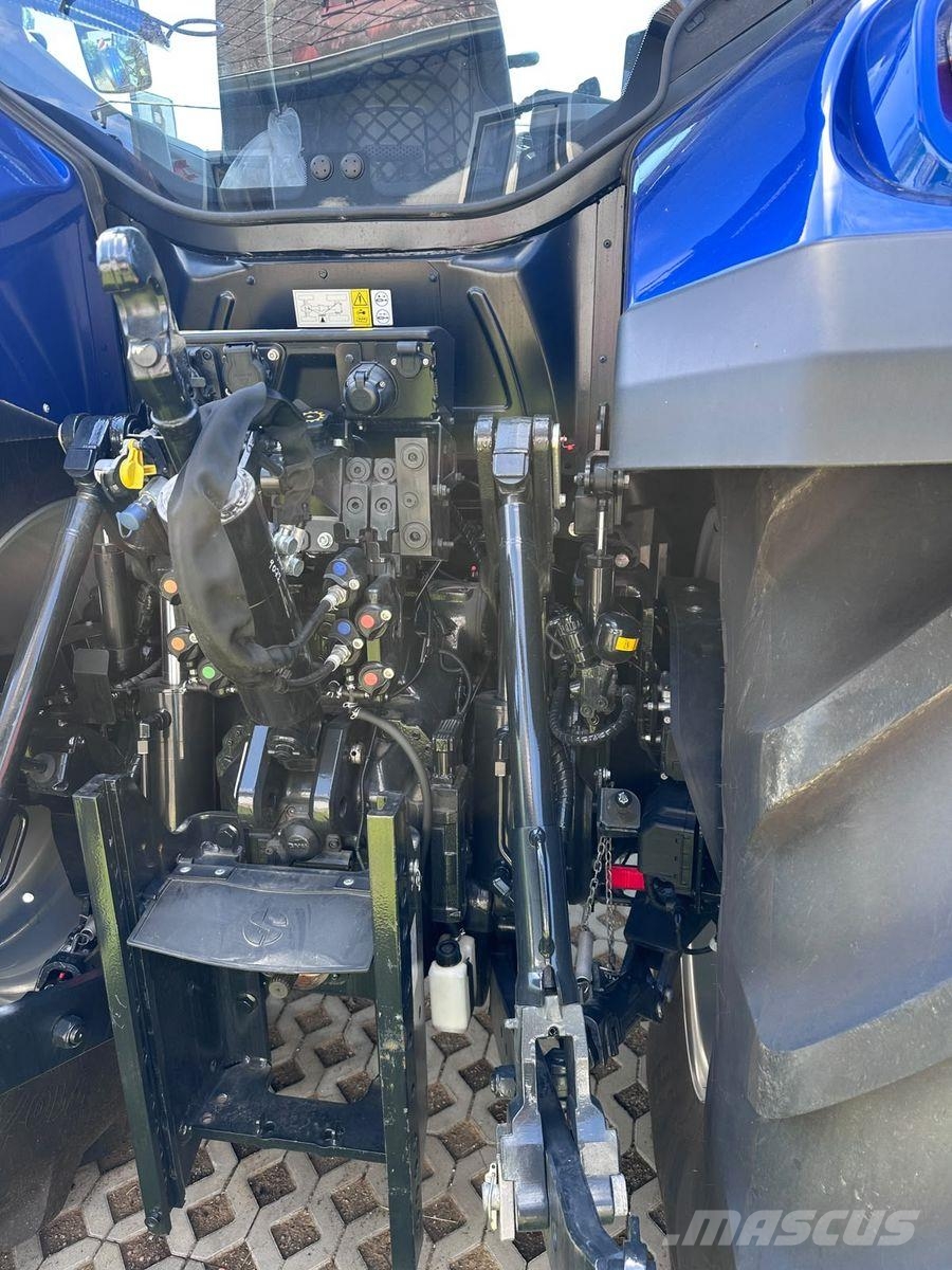 New Holland T7.300 PLM Auto Command Traktory