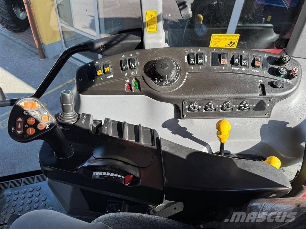 New Holland T7550 Traktoren