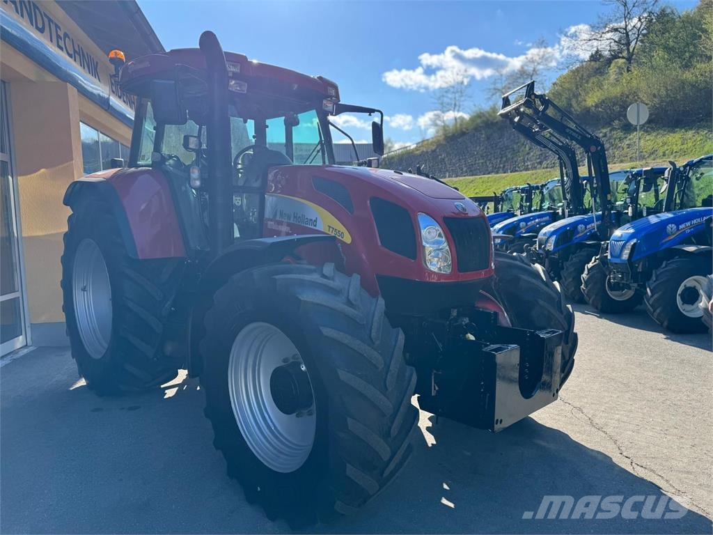 New Holland T7550 Traktoren
