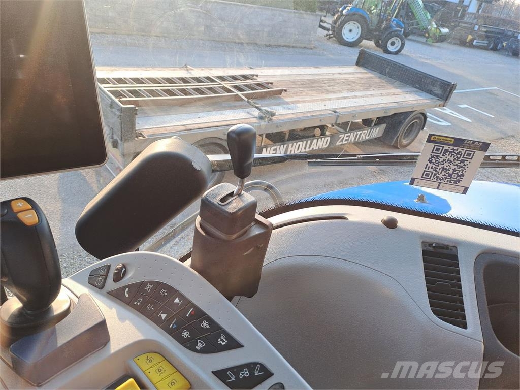 New Holland T8.380 Genesis Auto Command Traktory