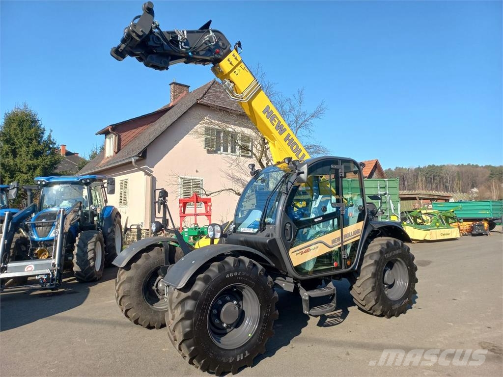 New Holland TH 7.42 Plus مناولات متداخلة