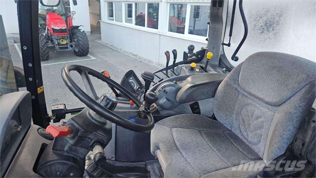 New Holland TS 115 الجرارات