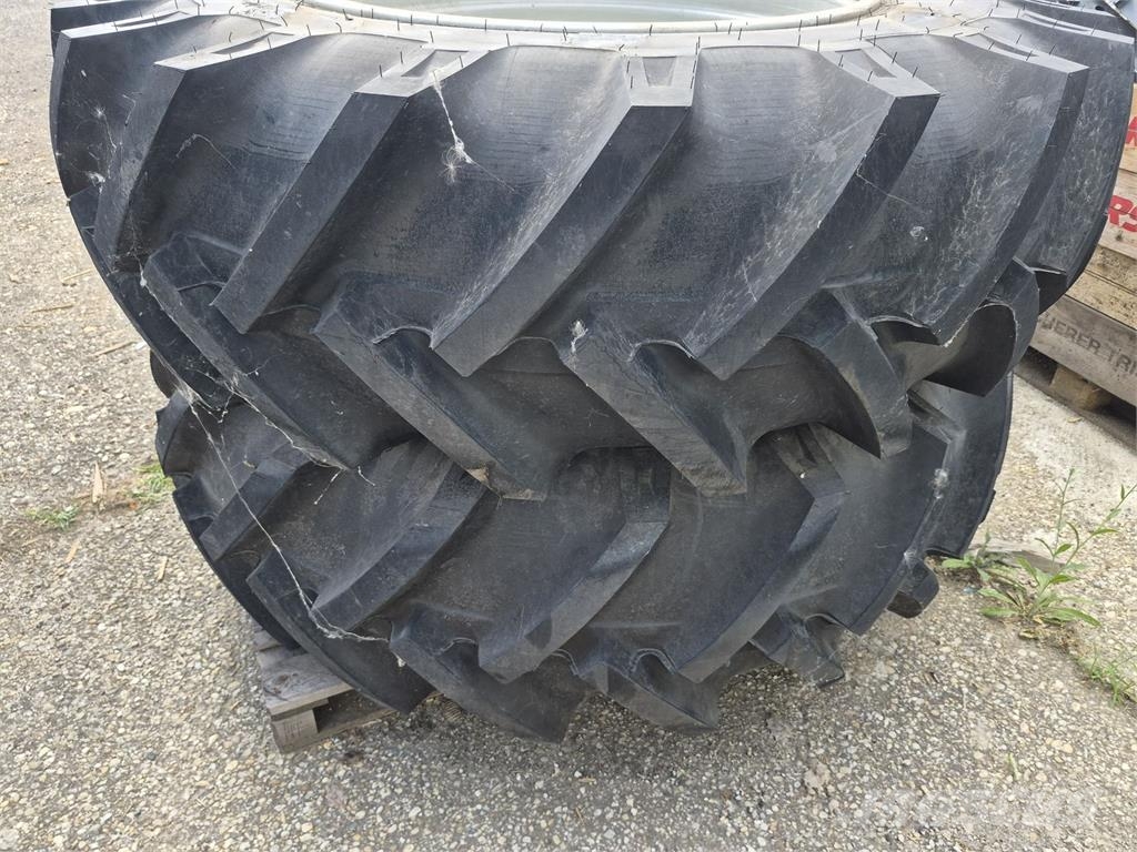 Nokian 20.8R38 & 16.9R28 Ruedas