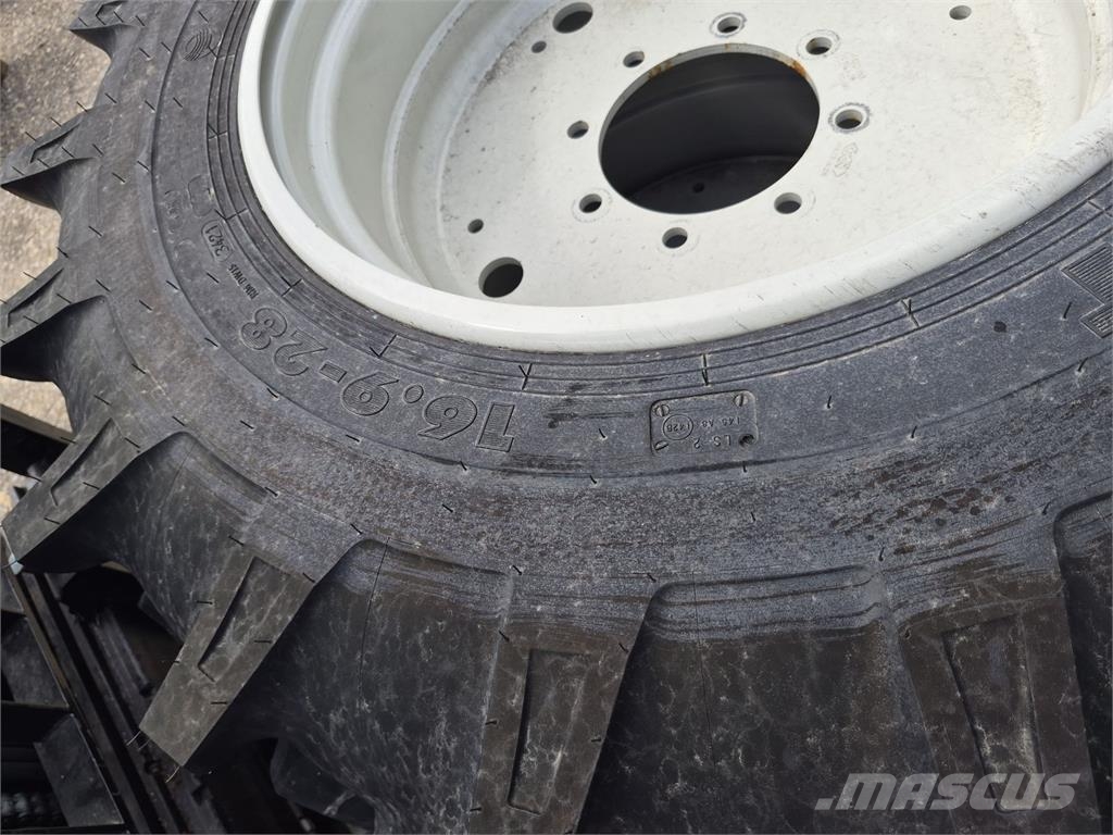 Nokian 20.8R38 & 16.9R28 Ruedas