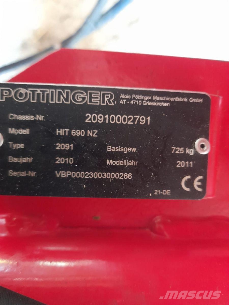 Pöttinger 690 NZ TOP ZUSTAND مكابس وميبسات التبن