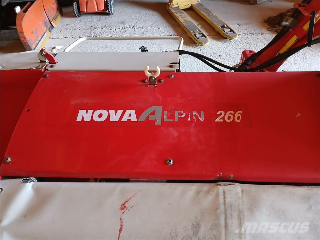 Pöttinger Nova Alpin 266T Niittokoneet