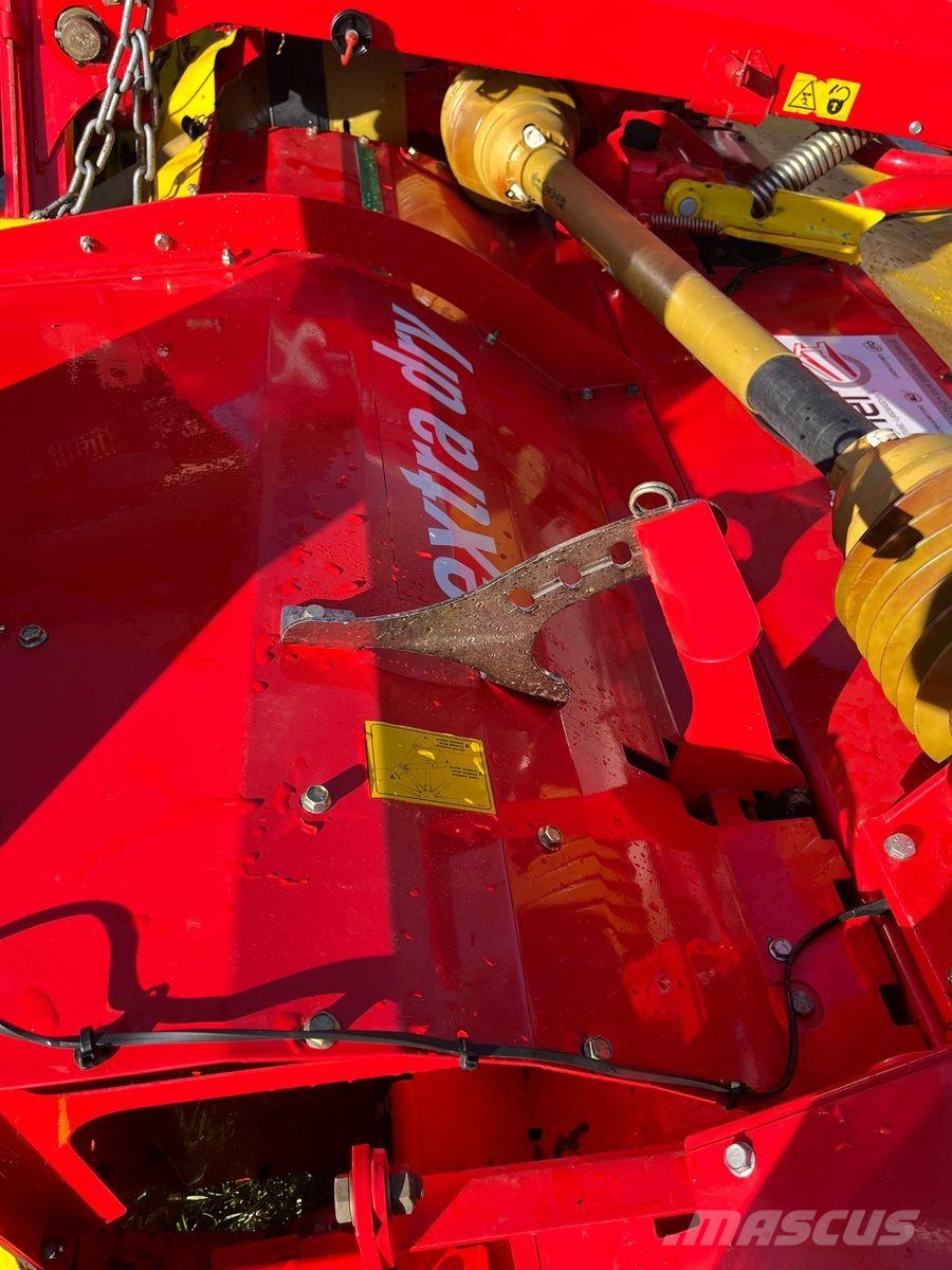 Pöttinger Nova Cat 356 Alpha Motion Segadoras