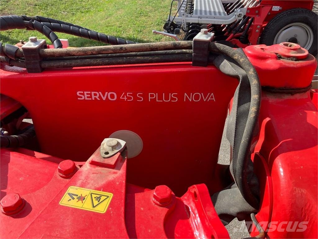 Pöttinger Servo 45 S Plus Nova محاريث تقليدية