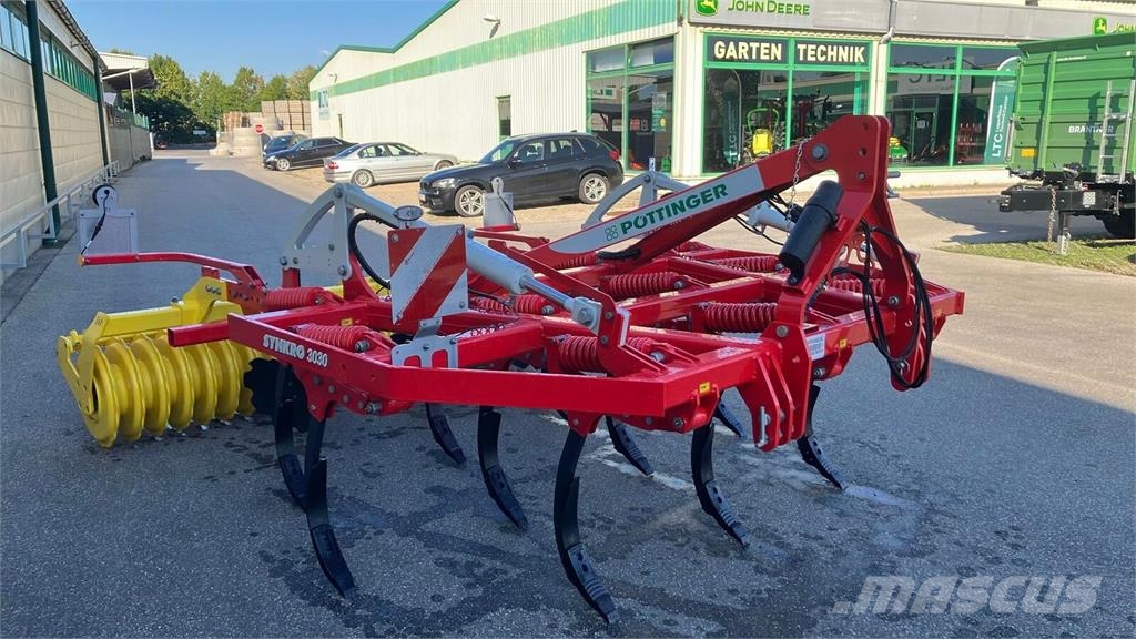 Pöttinger Synkro 3030 Nova Cultivatoren