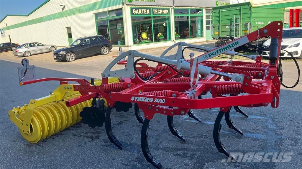Pöttinger Synkro 3030 Nova Cultivatoren