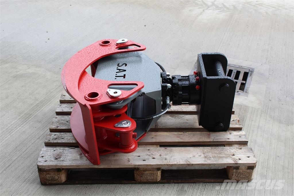 SAT Holzzange mit Festanbaurotator und Aufnahme Forestal - Otros