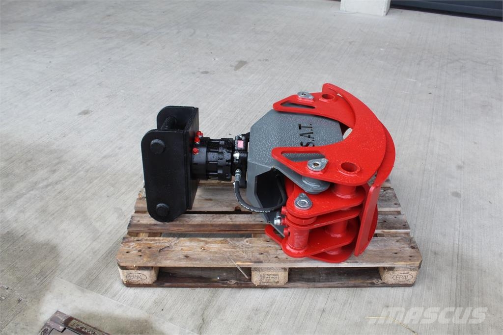 SAT Holzzange mit Festanbaurotator und Aufnahme Forestal - Otros
