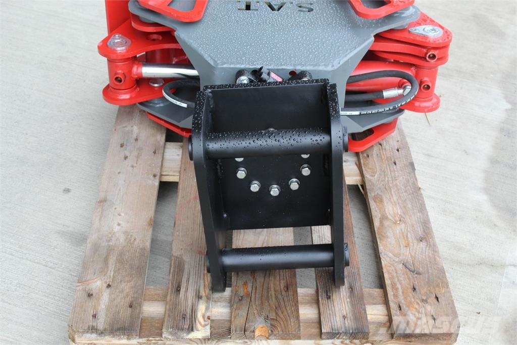 SAT Holzzange mit Festanbaurotator und Aufnahme Forestal - Otros
