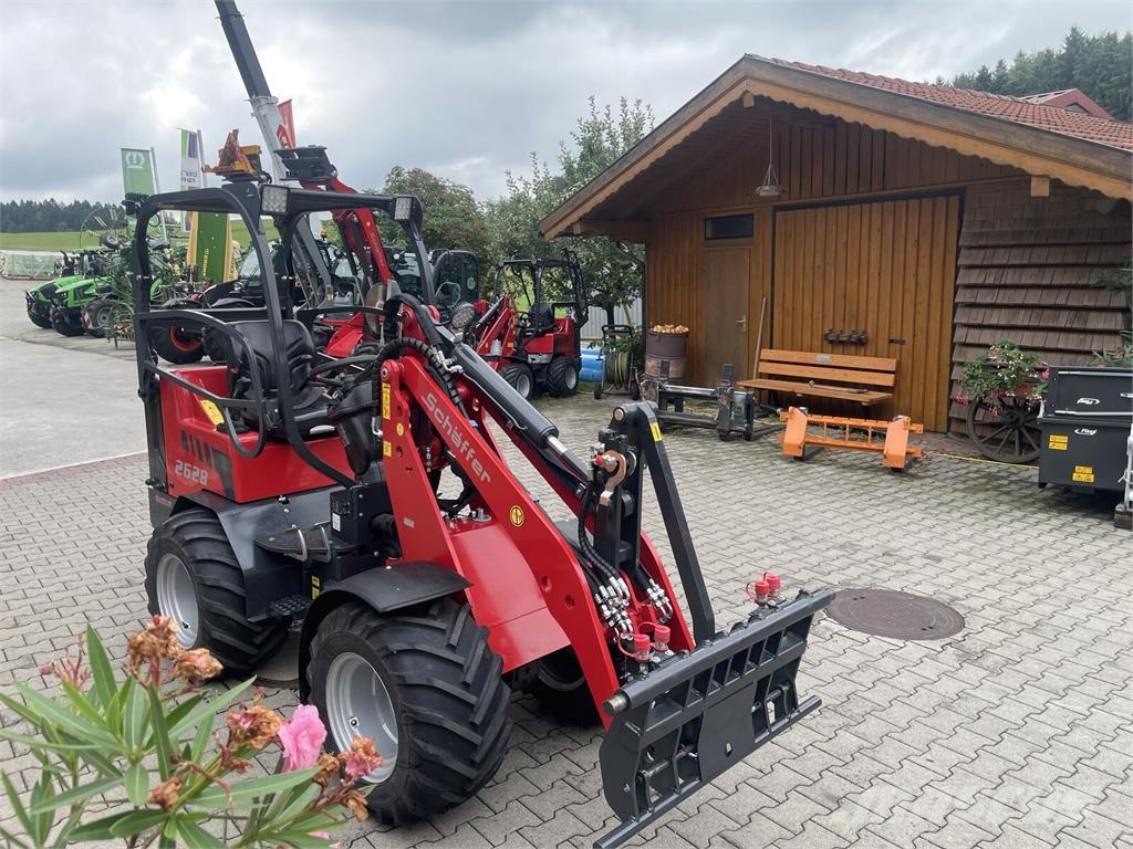 Schäffer 2628 Frontlastere og graveredskap