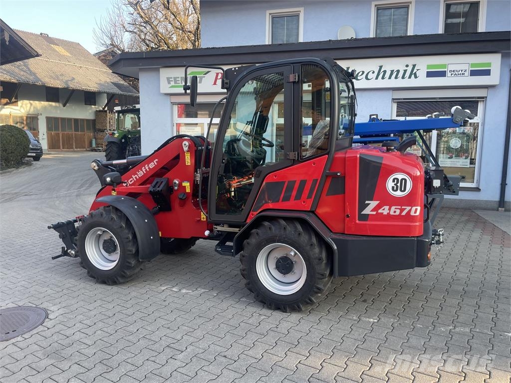 Schäffer 4670 لوادر بعجل
