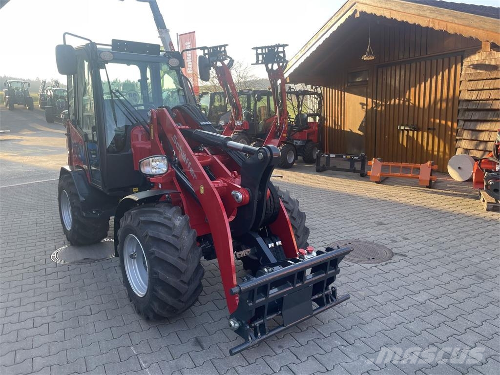 Schäffer 4670 لوادر بعجل