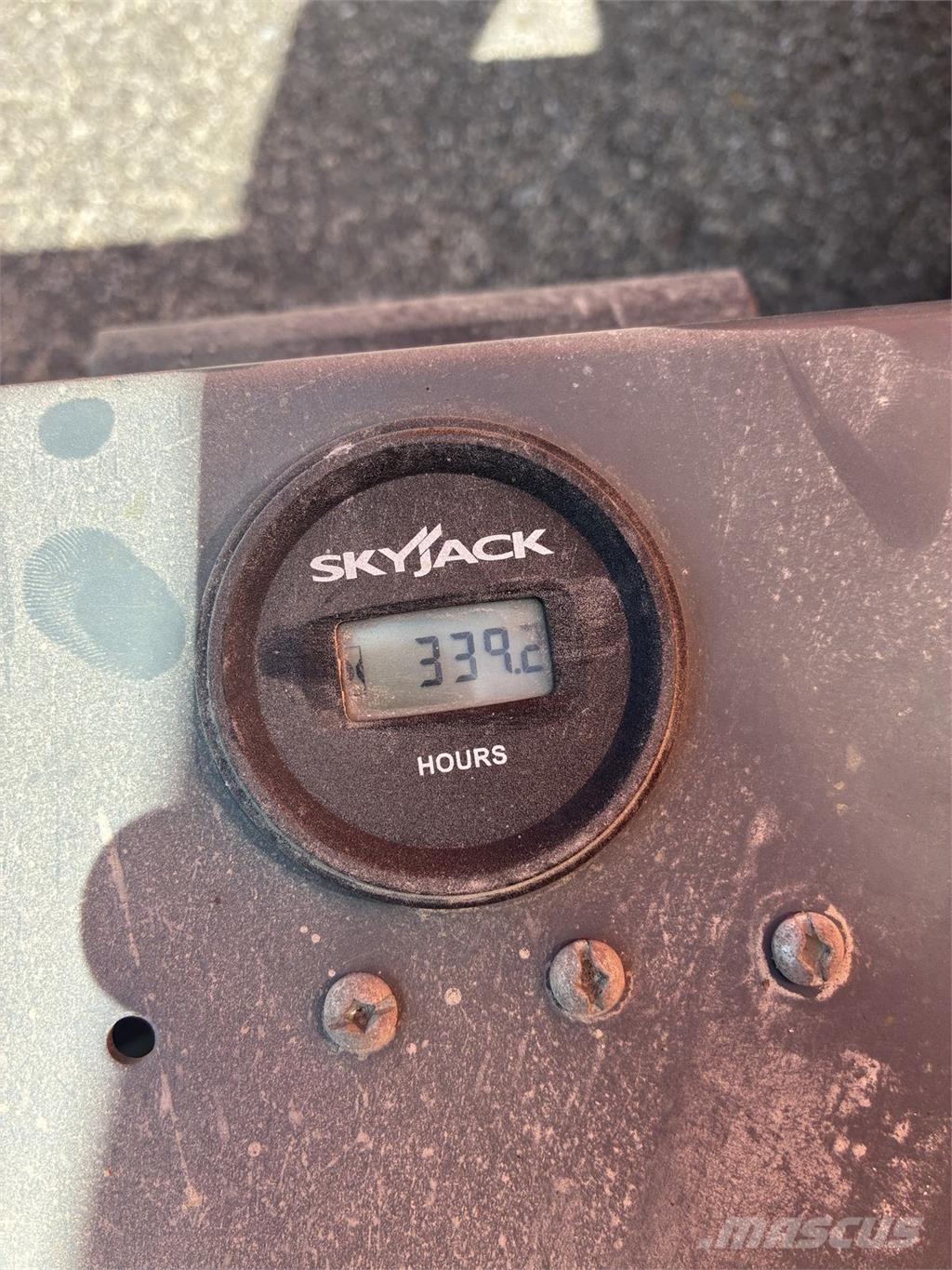 SkyJack 4632 SJ3 9,7 Meter Karos emelők