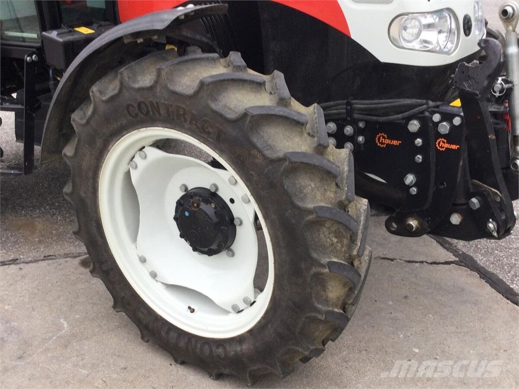 Steyr 4085 Kompakt Traktorit