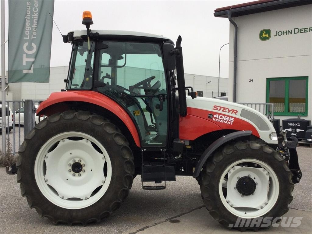 Steyr 4085 Kompakt Traktorit