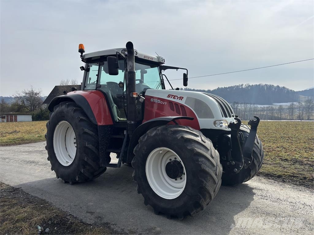 Steyr 6195 CVT Basis Traktorit