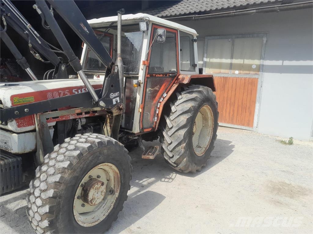 Steyr 8075 A Traktorit