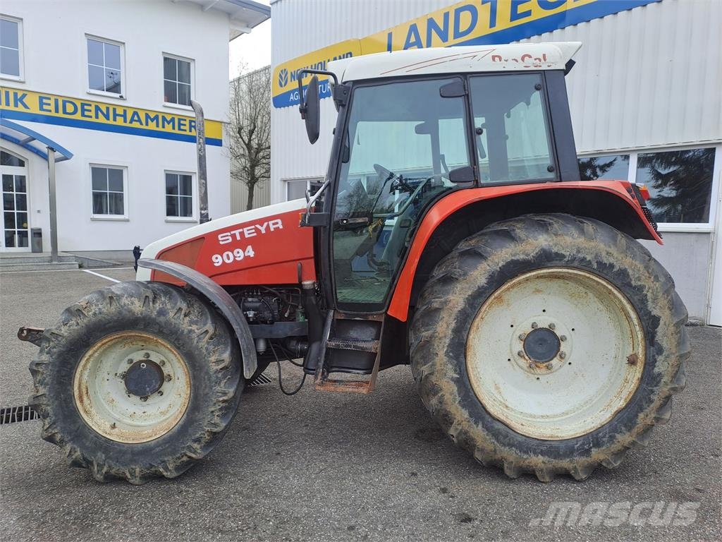 Steyr 9083 M A Traktorit