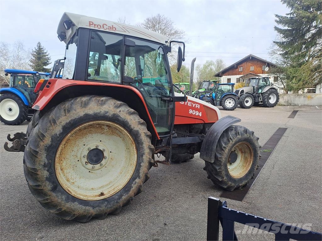 Steyr 9083 M A Traktorit