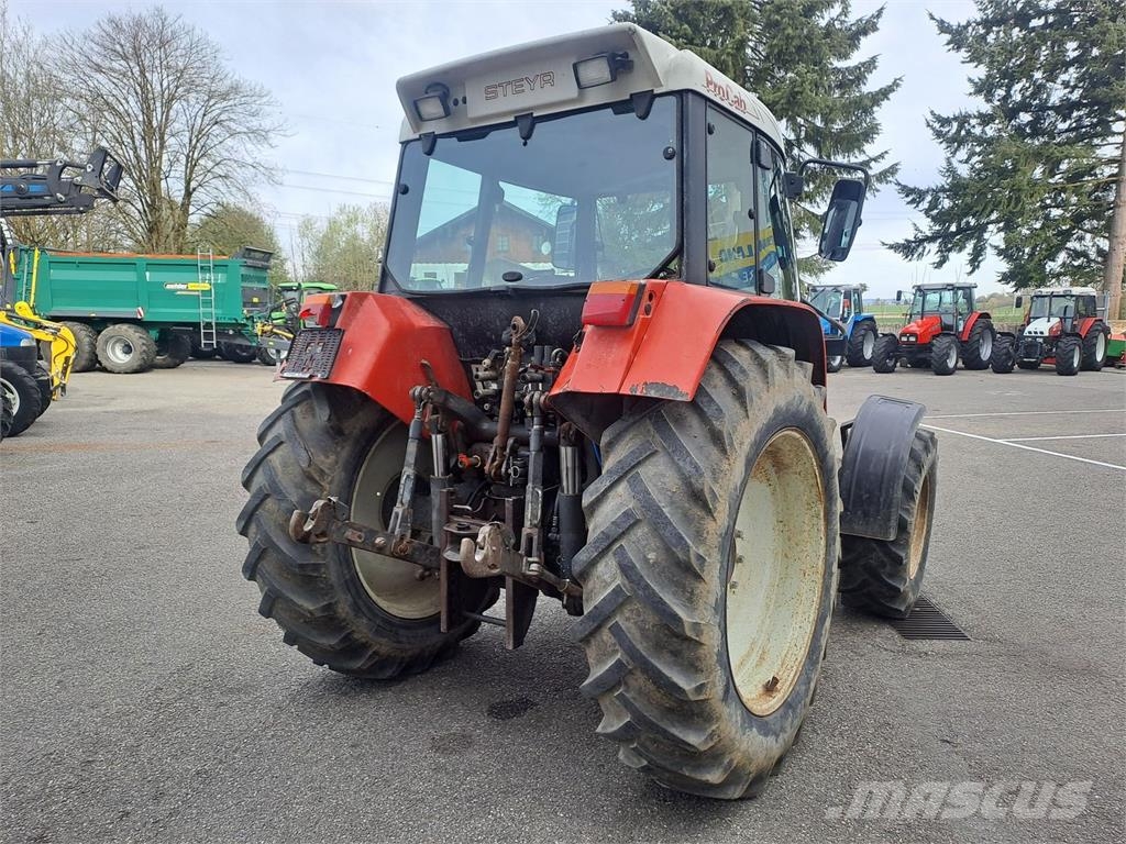Steyr 9083 M A Traktorit