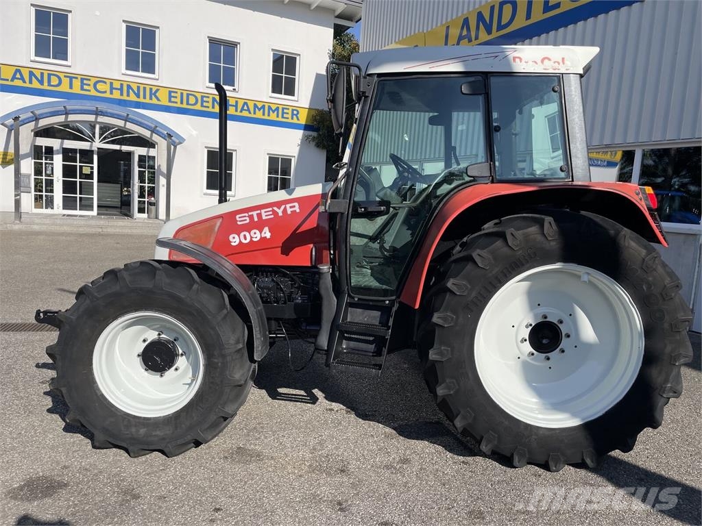 Steyr 9094 A T الجرارات