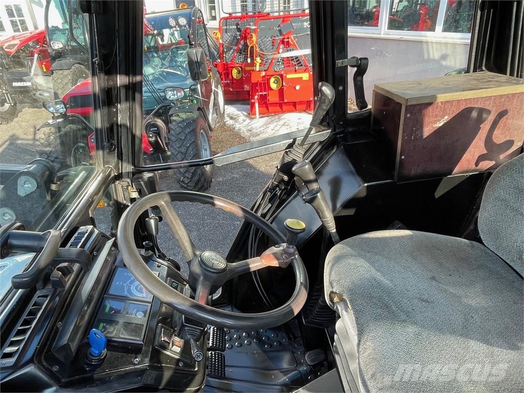 Steyr 975 M A Komfort Traktorit