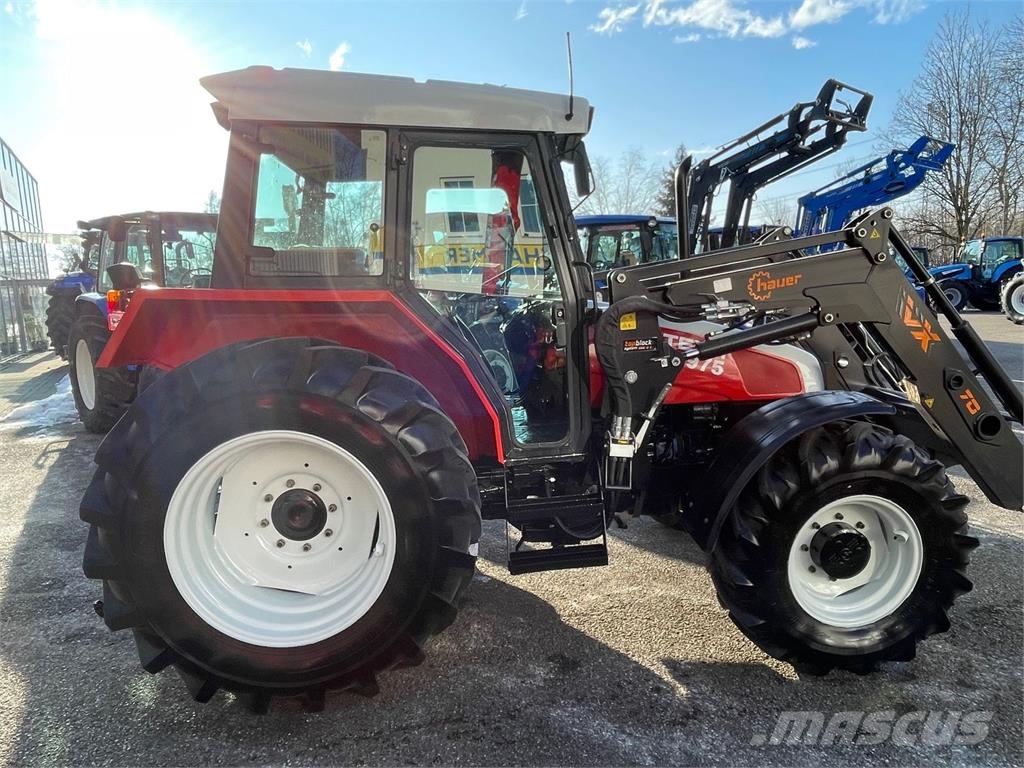 Steyr 975 M A Komfort Traktorit