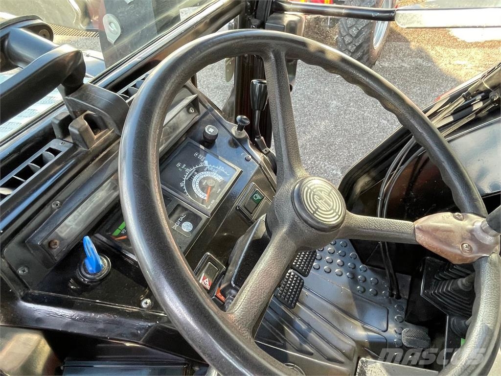 Steyr 975 M A Komfort Traktorit