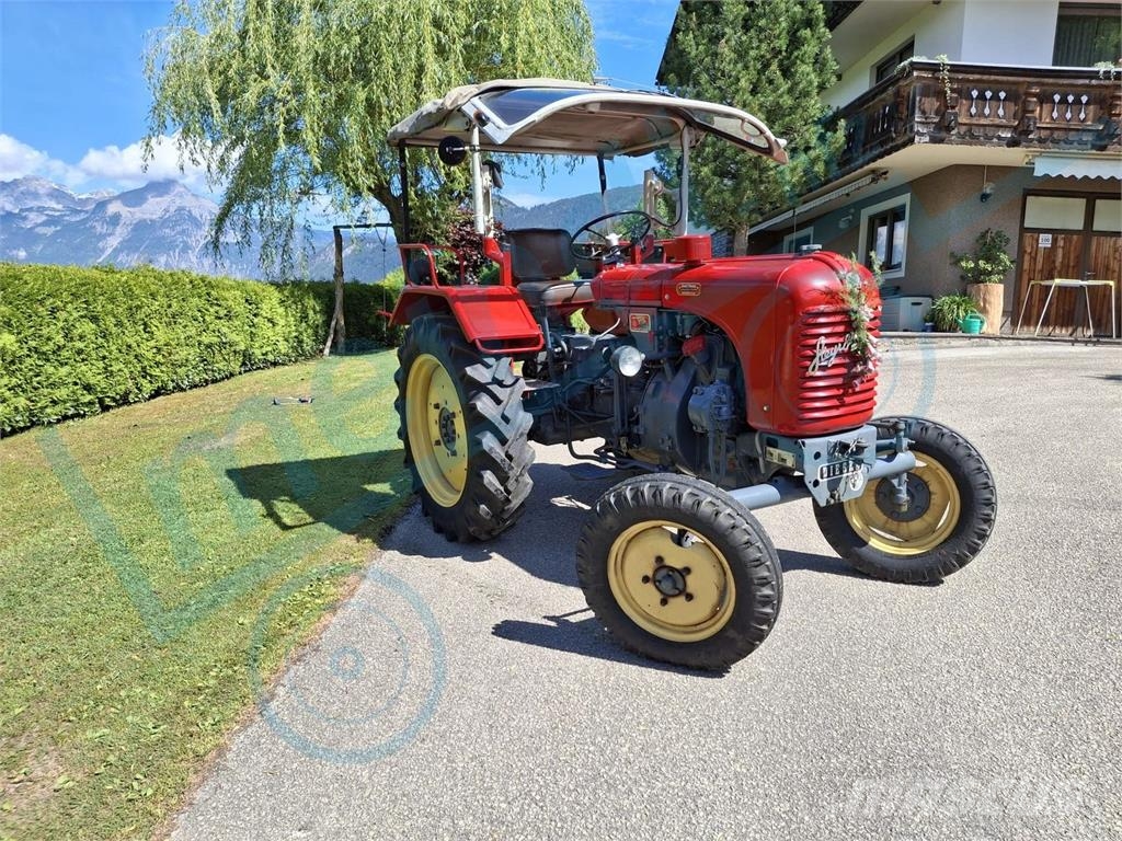 Steyr T84 الجرارات