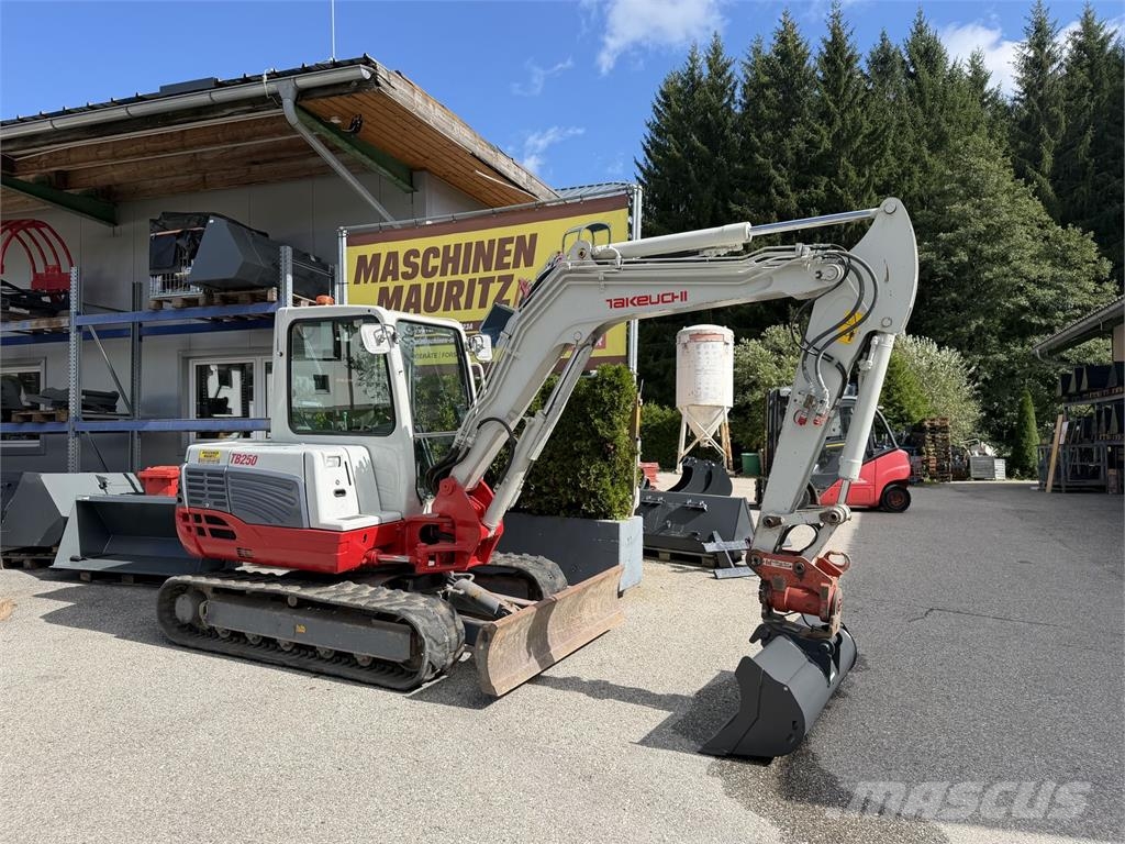 Takeuchi TB 250 Powertilt Minikaivukoneet < 7t