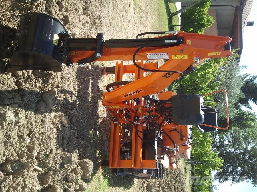  Tifermec TIX 18 Heckbagger Utilaje construcții - Altele
