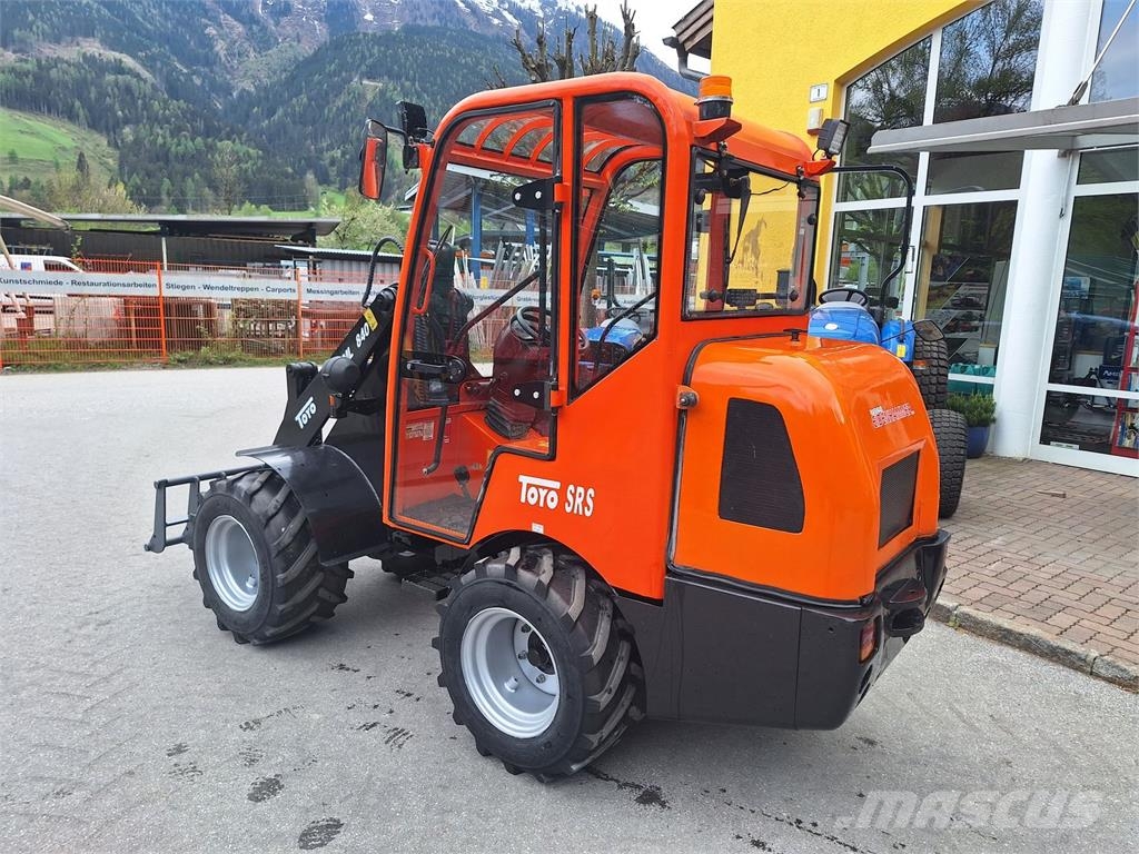 Toyo Hoflader 840 Cargadoras y excavadoras frontales