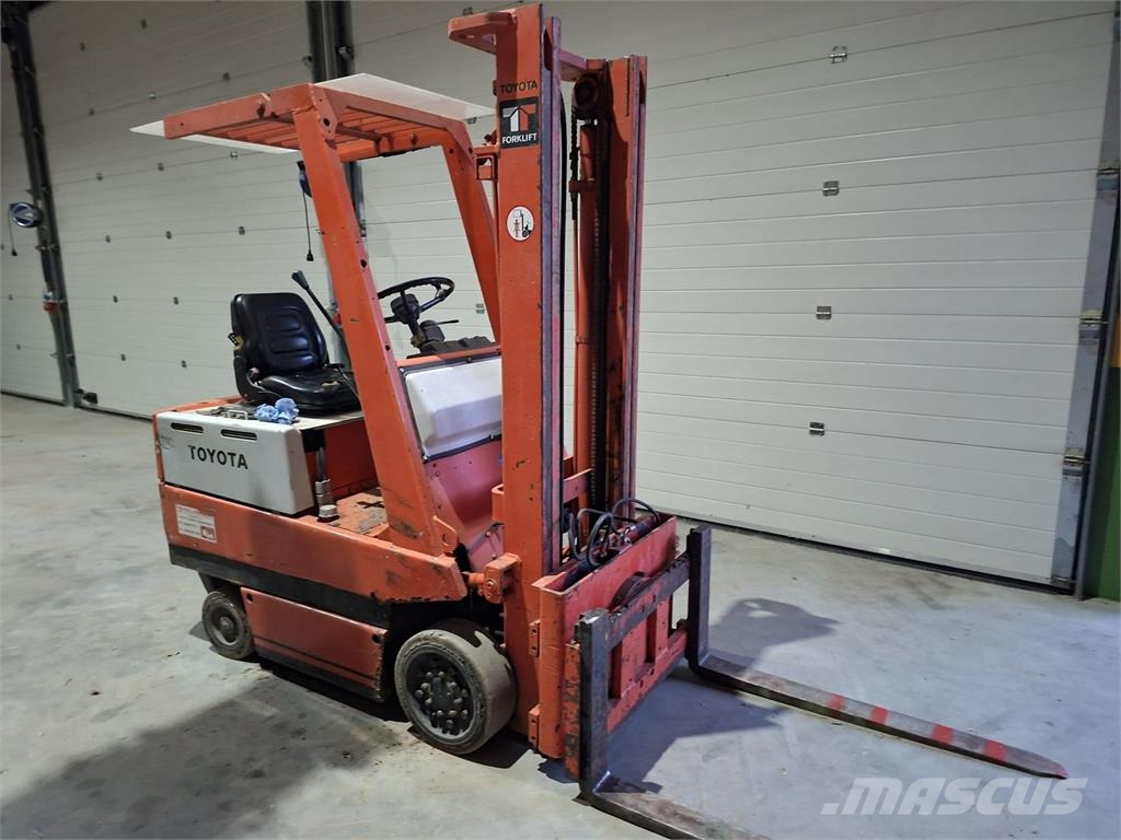 Toyota Elektrostapler 1200kg/3,3m Електрически вилични кари-повдигачи