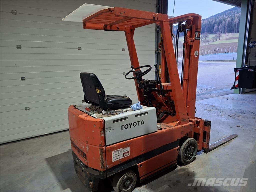 Toyota Elektrostapler 1200kg/3,3m Електрически вилични кари-повдигачи