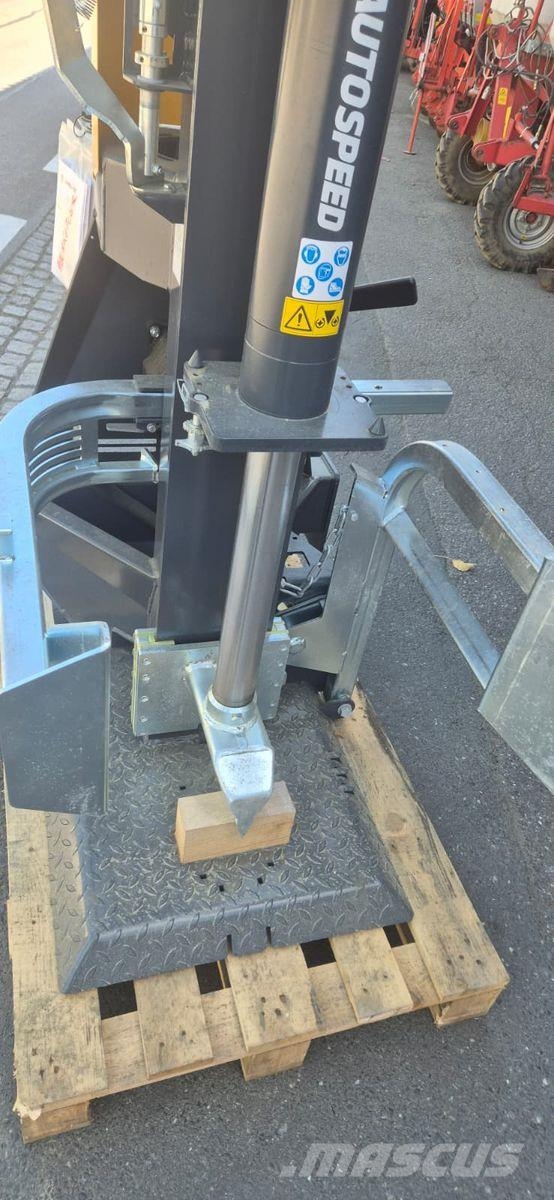 Uniforest Titanium 23 CD + FSW Pilkekoneet, klapikoneet, hakkurit ja sirkkelit