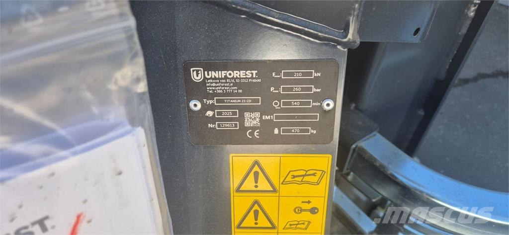 Uniforest Titanium 23 CD + FSW Pilkekoneet, klapikoneet, hakkurit ja sirkkelit