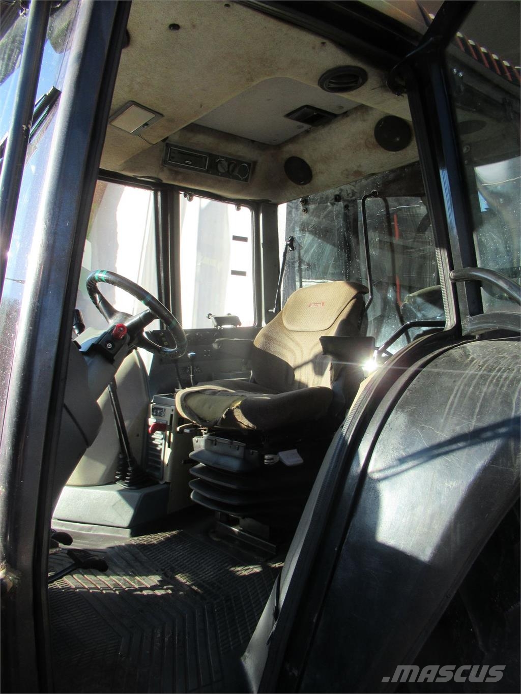 Valtra 6350 Hitech Traktorok