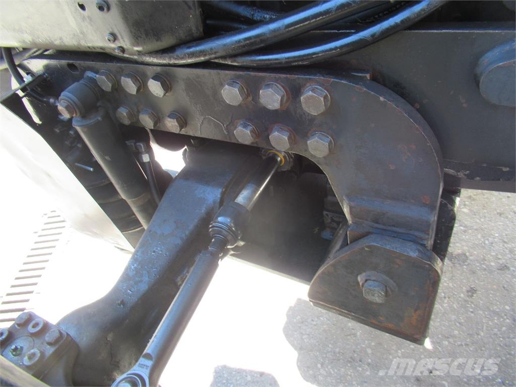 Valtra 8150 HiTech Tractoare