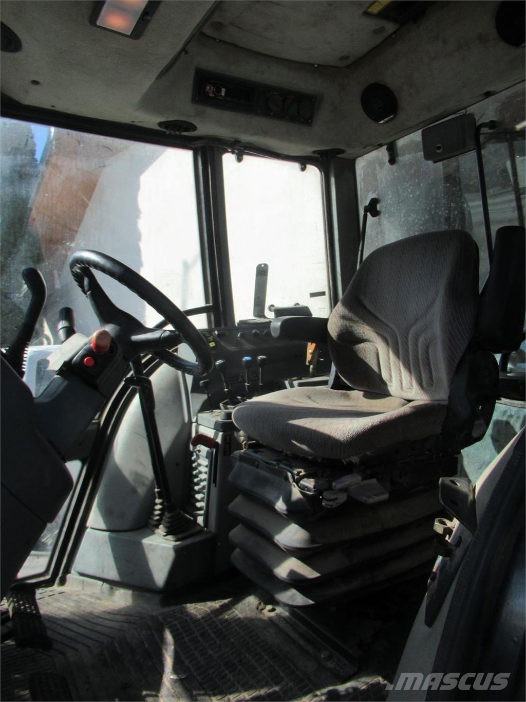 Valtra 8150 HiTech Tractoare