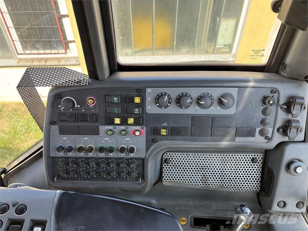 Valtra C 120 Traktorok