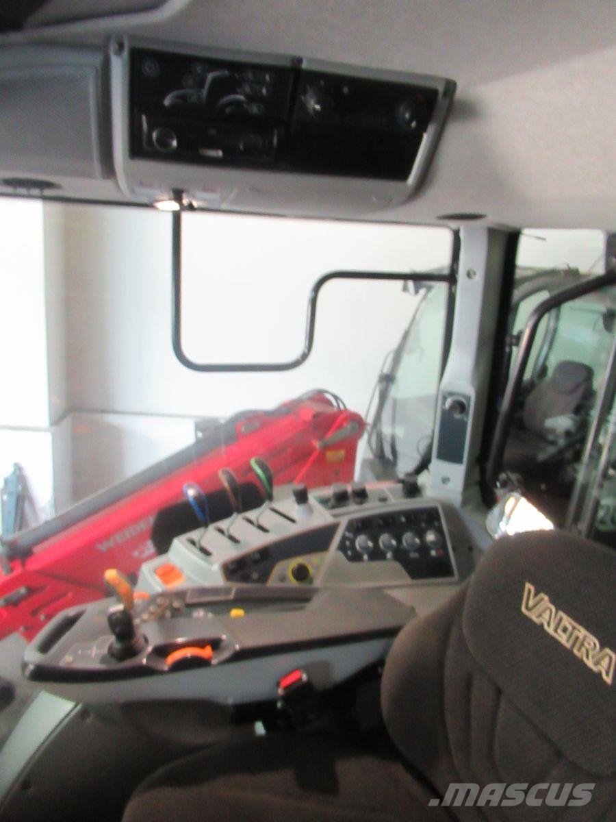 Valtra N 134 A Traktori