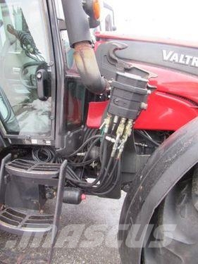 Valtra N 91 Hi-Tech Traktory